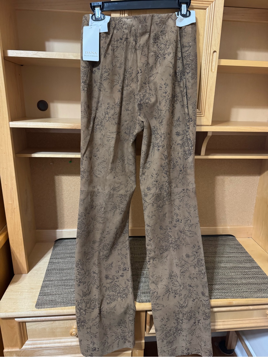 Price Cut: Nwt, Dana Buchman, Floral-Print On Lined,Lambskin Leather Pants, 2